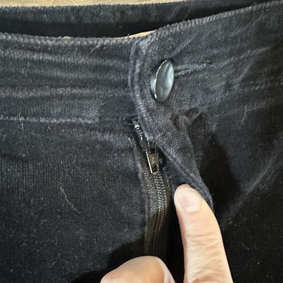 Coldwater Creek Natural Fit Corduroy Pants Black straight leg Size L (14-16) - Picture 4 of 10